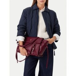 Torebka Beverly Hills Polo Club. Czerwone torebki klasyczne Beverly Hills Polo Club, bez wzorów, bez dodatków. Za 299.99 zł.