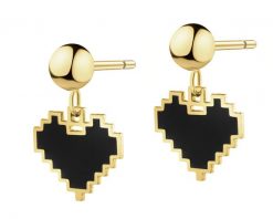 Złote kolczyki z emalią - serca. Żółte kolczyki Apart, złote. Za 659.00 zł.