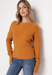 Brązowy Sweter o Klasycznym Kroju z Wytłoczonym Wzorem Gundall. Brązowe swetry Born2be, bez wzorów, bez ramiączek. Za 89.99 zł.