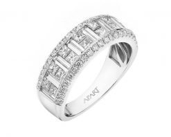 Pierścionek z białego złota z diamentami - 1,70 ct - próba 750. Białe pierścionki Apart, z diamentem, złote. Za 28,990.00 zł.