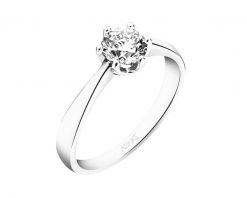 Pierścionek z białego złota z brylantem - 0,70 ct - próba 750. Białe pierścionki Apart, z brylantem, złote. Za 29,590.00 zł.