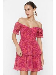 Trendyol Sukienka w kolorze różowym rozmiar: 42. Różowe sukienki Trendyol, bez wzorów, bez kołnierzyka, bez ramiączek, mini, rozkloszowane. Za 104.99 zł.