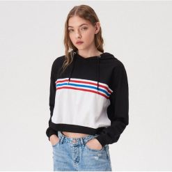Sportowa bluza w paski - Czarny. Czarne bluzy Sinsay, l, bez wzorów, bez kaptura. Za 49.99 zł.