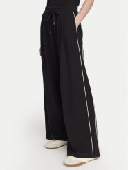 Weekend Max Mara Spodnie dresowe Godezia 2625786021 Czarny Relaxed Fit. Czarne spodnie dresowe Weekend Max Mara, m, bez wzorów, z bawełny. Za 839.99 zł.