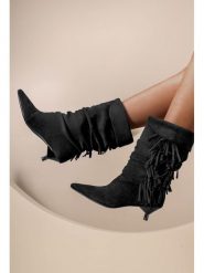 C'M Botki w kolorze czarnym rozmiar: 41. Czarne botki C'M, bez wzorów, bez obcasa, na szpilce, bez zapięcia. Za 152.99 zł.