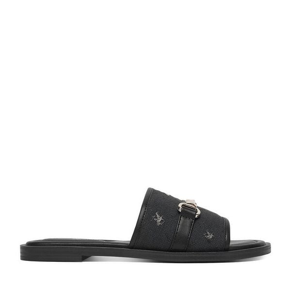 Klapki Beverly Hills Polo Club. Czarne klapki Beverly Hills Polo Club, bez wzorów, bez obcasa. Za 130.99 zł.