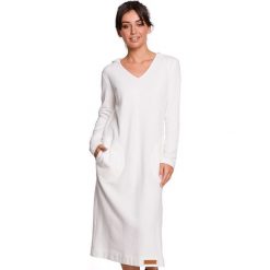 Be Wear Sukienka w kolorze kremowym rozmiar: S. Brązowe sukienki Be Wear, na co dzień, s, bez wzorów, bez kołnierzyka, bez ramiączek, midi, proste. Za 145.94 zł.