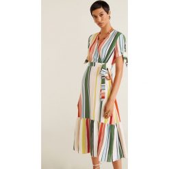 Mango - Sukienka Lucia. Białe sukienki Mango, na co dzień, l, bez wzorów, z materiału, casualowe, bez kołnierzyka, bez ramiączek, mini, proste. W wyprzedaży za 69.90 zł.