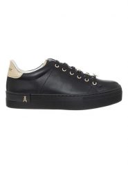 Patrizia Pepe Skórzane sneakersy w kolorze czarnym rozmiar: 39. Czarne trampki Patrizia Pepe, bez wzorów, bez zapięcia. Za 444.95 zł.