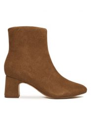 Clarks Botki Fernie Zip 26182938 Brązowy. Brązowe botki Clarks, bez wzorów, ze skóry, bez obcasa, na słupku, bez zapięcia. Za 569.99 zł.