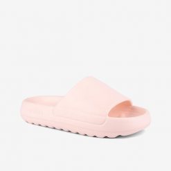 Klapki damskie Coqui. Czerwone klapki Coqui, bez wzorów, z materiału, bez obcasa. Za 136.99 zł.