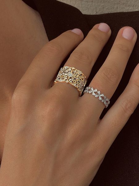 Les Petites Précieuses Pozłacany pierścionek z cyrkonią rozmiar: 54. Szare pierścionki Les Petites Précieuses, z cyrkonią, pozłacane. Za 180.49 zł.