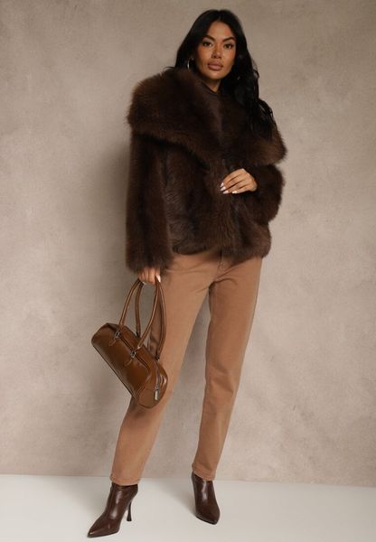 Brązowe Jeansy Mom Fit High Waist Kasena. Brązowe jeansy Renee, s, bez wzorów, z podwyższonym stanem. Za 99.99 zł.