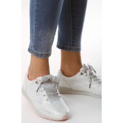 Jasnoszare Buty Sportowe Broadcast. Obuwie sportowe Born2be, bez zapięcia. Za 69.99 zł.