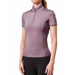 Damska koszulka do jazdy konnej Equestrian Stockholm Illusion. Czerwone bluzki EQUESTRIAN STOCKHOLM, bez wzorów, sportowe, bez kołnierzyka, bez ramiączek. Za 371.50 zł.