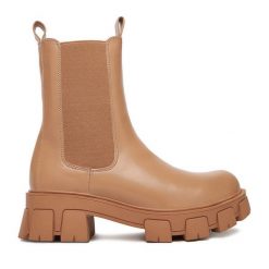 Sztyblety DeeZee. Brązowe botki DeeZee, bez wzorów, bez obcasa, na płaskiej podeszwie, bez zapięcia. Za 199.99 zł.