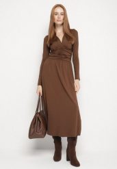 Brązowa Marszczona Sukienka Taliowana z Wiskozą z Dekoltem V i Długim Rękawem Emirie. Brązowe sukienki Born2be, na spotkanie biznesowe, m, bez wzorów, z wiskozy, bez kołnierzyka, bez ramiączek, maxi. Za 159.99 zł.