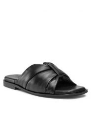 Badura Klapki 20674 Czarny. Czarne klapki Badura, bez wzorów, ze skóry, bez obcasa. Za 299.99 zł.