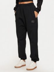REPLAY Spodnie dresowe W8086B.000.23040P Czarny Regular Fit. Czarne spodnie dresowe Replay, s, bez wzorów, z bawełny. Za 529.99 zł.