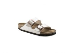 Klapki Birkenstock Arizona Birko Flor Damskie. Białe klapki Birkenstock, bez wzorów, ze skóry, bez obcasa. Za 559.00 zł.