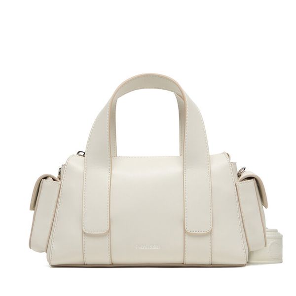 Torebka Calvin Klein. Białe torebki klasyczne Calvin Klein, bez wzorów, bez dodatków. Za 489.99 zł.