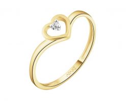 Pierścionek z żółtego złota z brylantem - serce - 0,01 ct - próba 375. Żółte pierścionki Apart, z brylantem, złote. Za 669.00 zł.