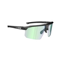 Fotochromowe okulary przeciwsłoneczne AZR Kromic Arrow RX. Czarne okulary przeciwsłoneczne AZR, bez wzorów, sportowe. Za 499.00 zł.
