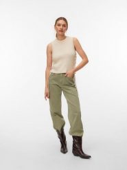 Vero Moda Top dzianinowy w kolorze beżowym rozmiar: S. Brązowe topy Vero Moda, s, bez wzorów, z dzianiny, bez kołnierzyka, bez ramiączek. Za 109.95 zł.