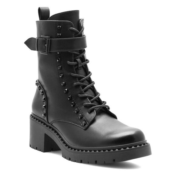 Trzewiki Jenny Fairy. Czarne botki Jenny Fairy, bez wzorów, bez obcasa, na słupku, bez zapięcia. Za 129.99 zł.