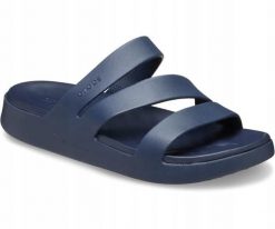 Klapki Dla Dorosłych Crocs Getaway Strappy. Niebieskie klapki Crocs, bez wzorów, z materiału, bez obcasa. Za 199.99 zł.