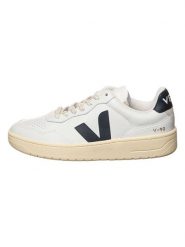 Veja Skórzane sneakersy "V 90" w kolorze biało-czarnym rozmiar: 49. Białe trampki Veja, bez wzorów, bez zapięcia. Za 334.60 zł.