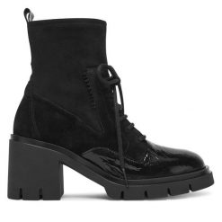 Botki Hispanitas. Czarne botki Hispanitas, bez wzorów, bez obcasa, na słupku, bez zapięcia. Za 749.99 zł.