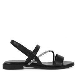 Sandały Lasocki. Czarne sandały Lasocki, bez wzorów, bez obcasa, na płaskiej podeszwie, bez zapięcia. Za 129.99 zł.