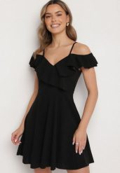 Czarna Sukienka Rozkloszowana na Ramiączkach z Falbankami Polauri. Czarne sukienki Born2be, na co dzień, m, bez wzorów, eleganckie, bez kołnierzyka, bez ramiączek, mini, rozkloszowane. Za 79.99 zł.