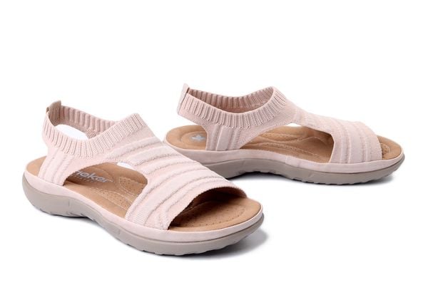 RIEKER 64850-31 pink, sandały damskie. Czerwone sandały Rieker, bez wzorów, bez obcasa, bez zapięcia. Za 209.93 zł.