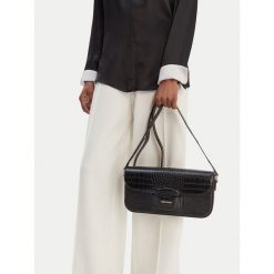 Torebka GINO ROSSI. Czarne listonoszki Gino Rossi, bez wzorów, bez dodatków. Za 279.99 zł.