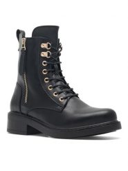 Jenny Fairy Trzewiki WS2622-01 Czarny. Czarne botki Jenny Fairy, bez wzorów, z syntetyku, bez obcasa, na płaskiej podeszwie, bez zapięcia. Za 169.99 zł.