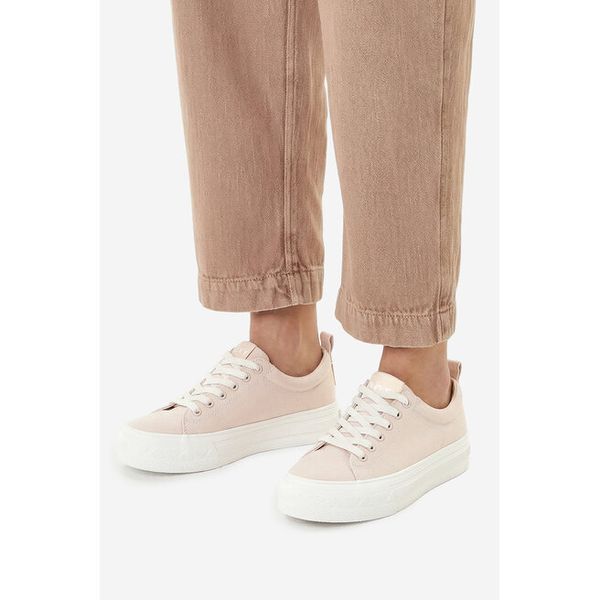 Trampki Roxy. Brązowe trampki Roxy, bez wzorów, bez zapięcia. Za 119.99 zł.