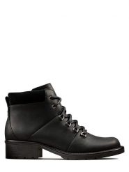 Clarks Skórzane trzewiki w kolorze czarnym rozmiar: 39. Czarne botki Clarks, bez wzorów, ze skóry, bez obcasa, bez zapięcia. Za 209.82 zł.