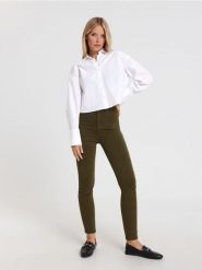 Jegginsy skinny high waist - zielony. Zielone jeansy Sinsay, l, bez wzorów, z podwyższonym stanem. Za 39.99 zł.