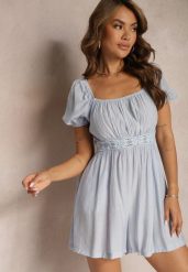 Niebieski Wiskozowy Letni Kombinezon z Krótkim Rękawem i Kwadratowym Dekoltem Geviana. Niebieskie sukienki Renee, na spotkanie biznesowe, na lato, m, bez wzorów, z wiskozy, eleganckie, bez kołnierzyka, bez ramiączek, mini, sportowe. Za 64.99 zł.