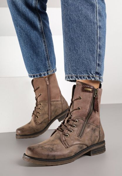 Brązowe Botki Workery ze Sznurowaniem i Zapięciem na Suwak Vemida. Brązowe botki Born2be, bez wzorów, z jeansu, bez obcasa, na płaskiej podeszwie, bez zapięcia. Za 119.99 zł.