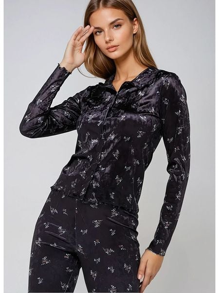 Monki Bluzka w kolorze czarnym rozmiar: XL. Czarne bluzki Monki, xl, bez wzorów, bez kołnierzyka, bez ramiączek. Za 59.95 zł.