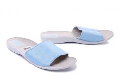 ADANEX 27157 SAK64NN niebieski, kapcie damskie. Niebieskie obuwie domowe Adanex, bez wzorów, bez zapięcia. Za 74.99 zł.