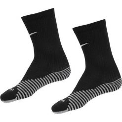 Skarpety sportowe Nike Dri-Fit Strike. Czarne skarpety Nike, bez wzorów. Za 53.91 zł.