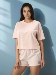 Bawełniana piżama z krótkim rękawem i szortami w paski - różowy. Czerwone piżamy Sinsay, bez wzorów, z bawełny, bez ramiączek. Za 39.99 zł.