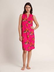 Admas Sukienka w kolorze różowym rozmiar: S. Różowe sukienki Admas, na co dzień, s, bez wzorów, bez kołnierzyka, bez ramiączek, midi, proste. Za 73.99 zł.