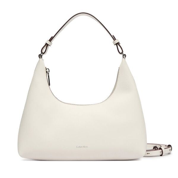 Torebka Calvin Klein. Białe torebki klasyczne Calvin Klein, bez wzorów, bez dodatków. Za 303.99 zł.