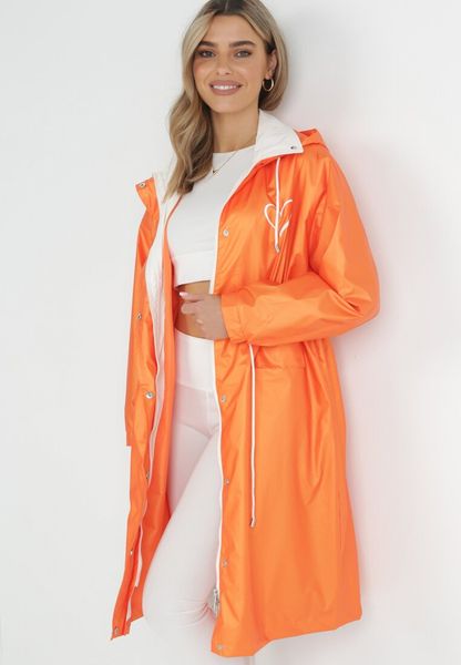 Pomarańczowy Przeciwdeszczowy Płaszcz z Kapturem i Sznurkiem w Pasie Ayara. Brązowe płaszcze Born2be, na jesień, l, bez wzorów, z kapturem. Za 109.99 zł.