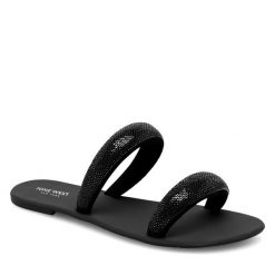 Klapki Nine West. Czarne klapki Nine West, bez wzorów, bez obcasa. Za 119.99 zł.